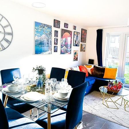 Contractors, Families, Tourists & Groups Welcome Sleeps Upto 9, Garden, Pet Allowed, Parking Included! Бирмингам Екстериор снимка