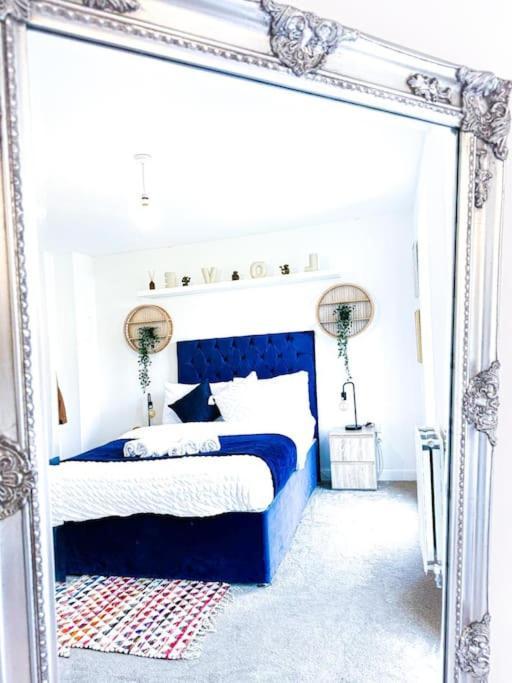 Contractors, Families, Tourists & Groups Welcome Sleeps Upto 9, Garden, Pet Allowed, Parking Included! Бирмингам Екстериор снимка