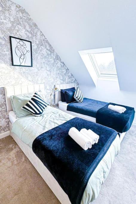Contractors, Families, Tourists & Groups Welcome Sleeps Upto 9, Garden, Pet Allowed, Parking Included! Бирмингам Екстериор снимка