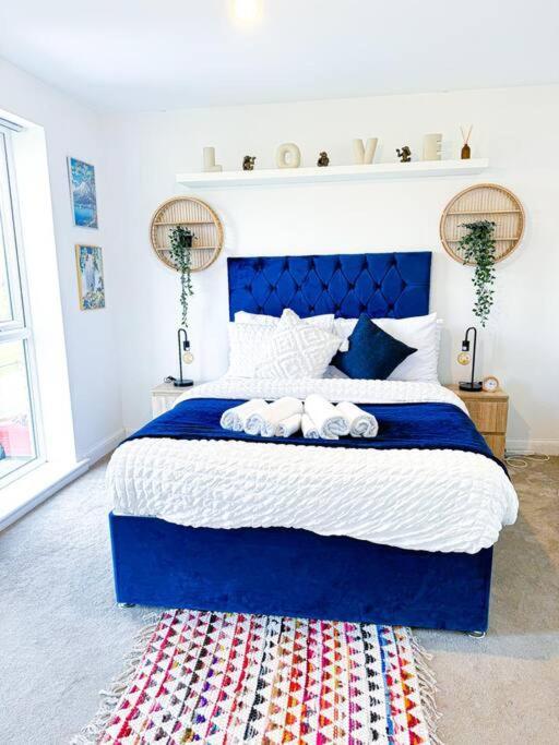 Contractors, Families, Tourists & Groups Welcome Sleeps Upto 9, Garden, Pet Allowed, Parking Included! Бирмингам Екстериор снимка